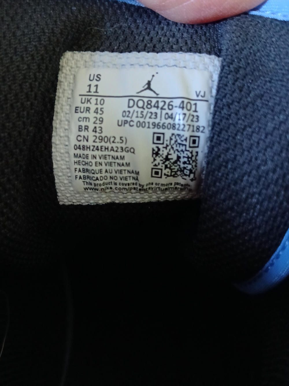 Nike Air Jordan 1 Mid Sneakers  University Blue & Black Colorway, MENS Size 11 - Picture 8 of 8